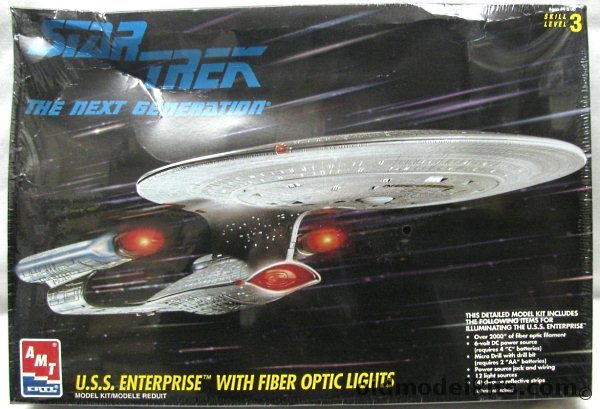 AMT Star Trek USS Enterprise with Fiber Optics Lighting System, 8772 plastic model kit